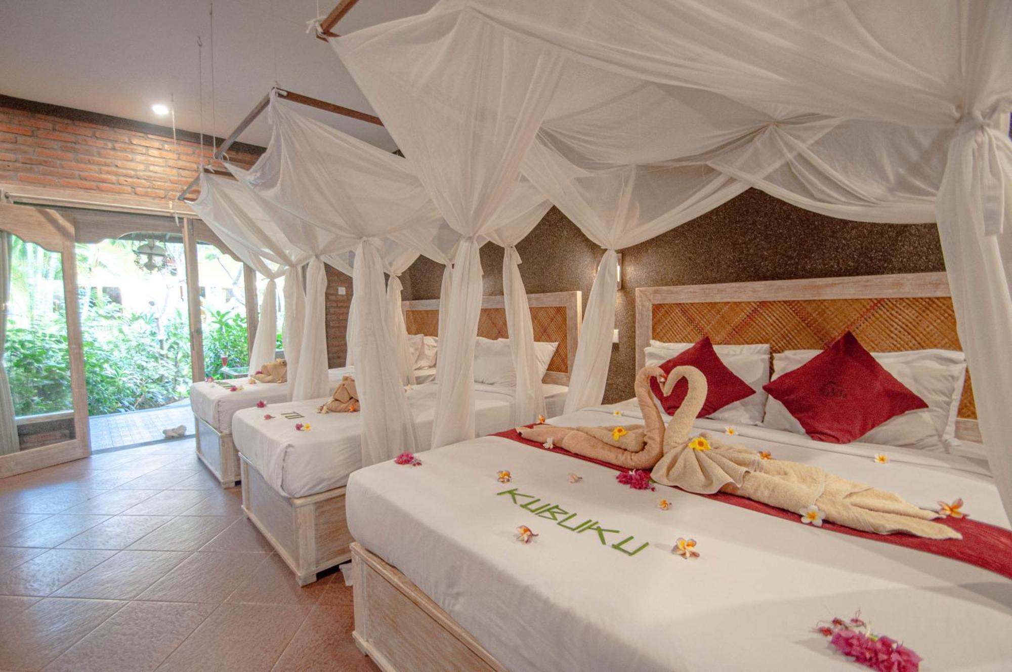 Kubuku Eco Dive Lodge And Yoga Pemuteran  Exterior photo